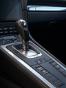 Subtiel gereinigde Porsche 718 PDK-console